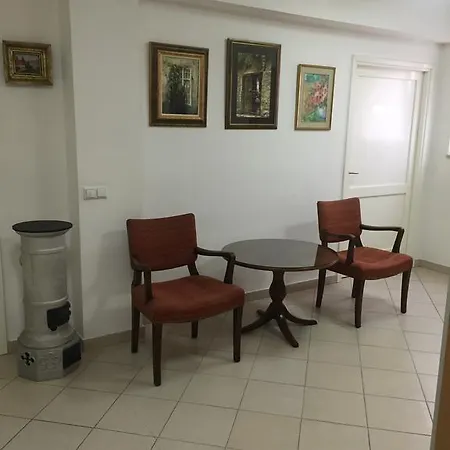 Villa Ds Near *